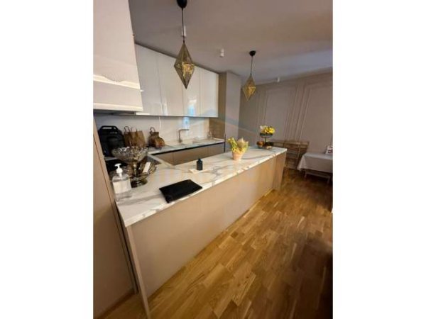 Tirane, shitet apartament Kati 2, 130 m² 320.000 Euro (Rruga e Elbasanit)