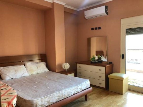 Tirane, jepet me qera apartament Kati 6, 120 m² 500 Euro
