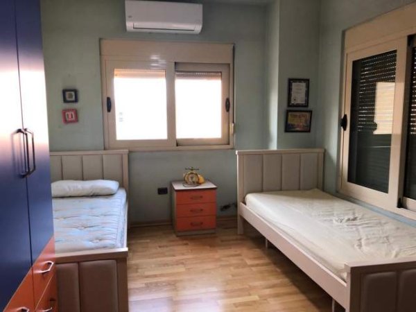 Tirane, jepet me qera apartament Kati 6, 120 m² 500 Euro