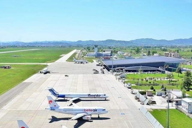 Tirane, shes 4.000 m² Euro (Rinas ,prane Airportit Nene Tereza,)