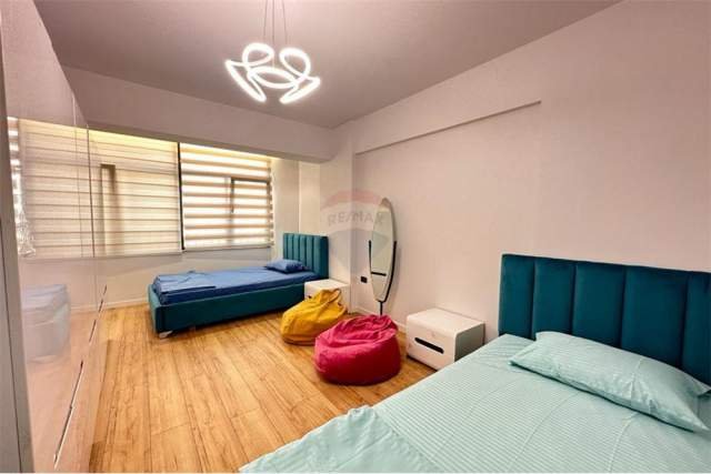 Tirane, jepet me qera apartament 2+1 Kati 2, 96 m² 800 Euro