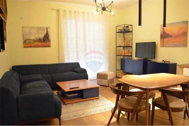 Tirane, jepet me qera apartament 2+1+BLK Kati 2, 110 m² 600 Euro