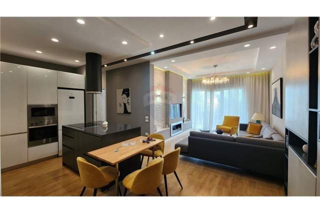 Tirane, jepet me qera apartament 2+1 Kati 2, 98 m² 900 Euro (Liqeni i thate)