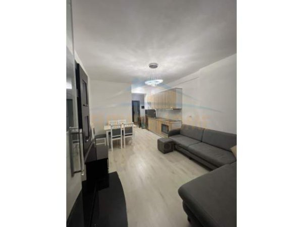 Tirane, shitet apartament 1+1 Kati 3, 61 m² 90.000 Euro (Unaza e Re)