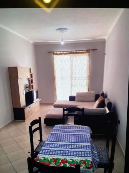 Tirane, jepet me qera apartament 2+1 Kati 4, 80 m² 350 Euro (rruga demneri)