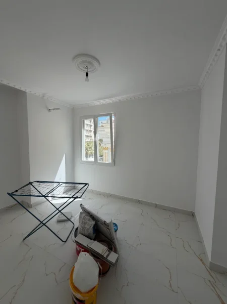 Durres, shitet apartament 2+1+Ballkon Kati 2, 75 m² 125.000 € (Plazh rruga pavarsia)