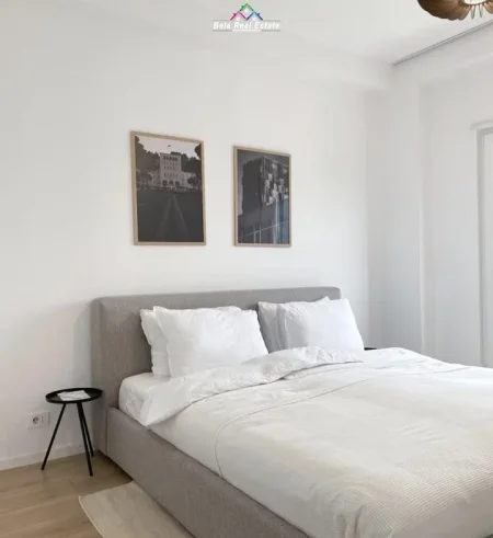 Tirane, jepet me qera apartament 1+1+Ballkon Kati 2, 65 m² 780 € (quartum residenc)