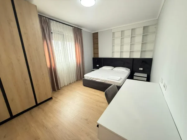 Tirane, jepet me qera apartament 2+1 Kati 6, 120 m² 1.300 € (rruga e durresit)