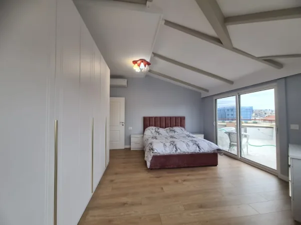 Tirane, jepet me qera apartament 2+1 Kati 9, 120 m² 1.000 € (Shkolla e Baletit)