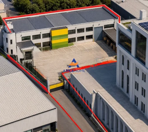 Tirane, jepet me qera aktivitet biznesi Kati 0, 2.200 m² 3.900 € (autostrada tirane durres)