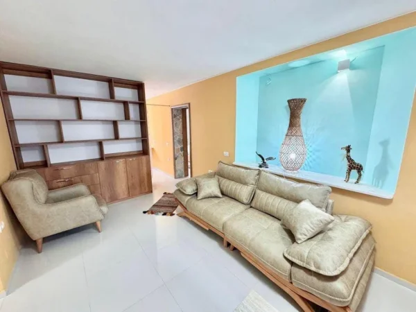 Tirane, jepet me qera apartament 2+1 Kati 2, 70 m² 800 € (Sheshi Willson)