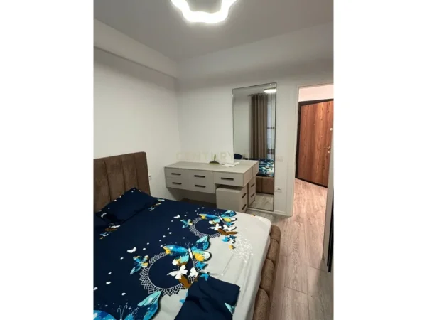Tirane, jepet me qera apartament 1+1 Kati 3, 65 m² 550 € (astir urban gate)