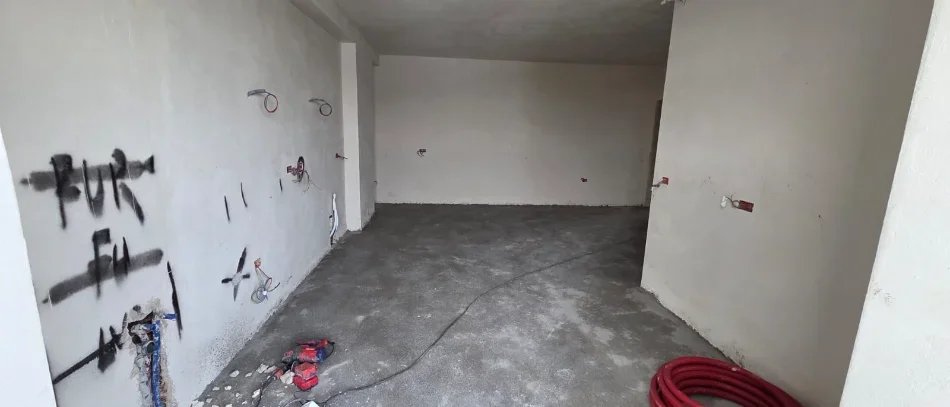 Tirane, shitet nga Pronari, pa-komision apartament 2+1+Ballkon Kati 9, 93 m² 15,000,000 lek