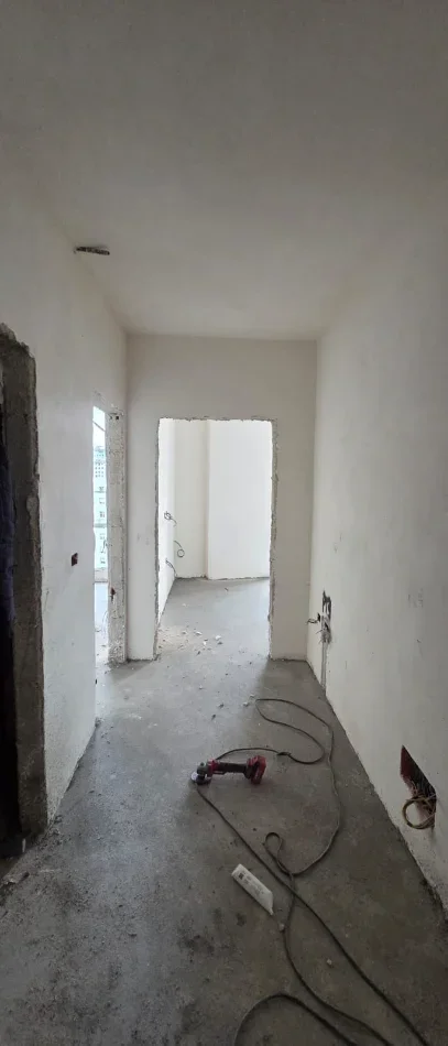 Tirane, shitet nga Pronari, pa-komision apartament 2+1+Ballkon Kati 9, 93 m² 15,000,000 lek