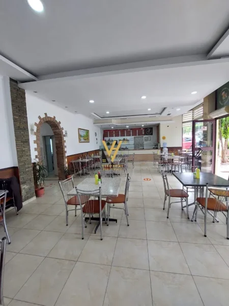 Tirane, shitet ambjent biznesi Kati 0, 240 m² (QYTET STUDENTI)