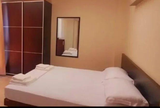Tirane, shes aksesore OKAZION. MBYLLET HOTEL ☆☆☆☆ SHITEN 17 KREVAT TEK & DOPIO ME DYSHEK + KOKË KREVATI