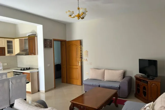 Tirane, jepet me qera apartament 1+1 Kati 3, 65 m² 520 € (Don Bosko)