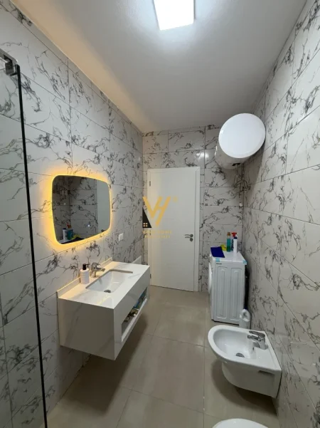 Durres, shitet apartament 1+1+Ballkon Kati 6, 56 m² 95.000 € (GOLEM)