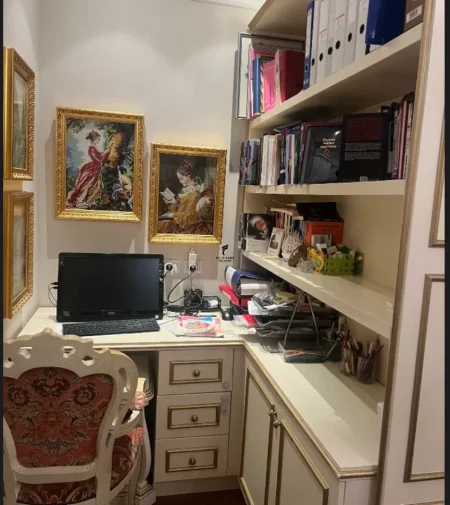 Tirane, jepet me qera apartament 1+1 Kati 9, 76 m² 700 € (KOMUNA E PARISIT)