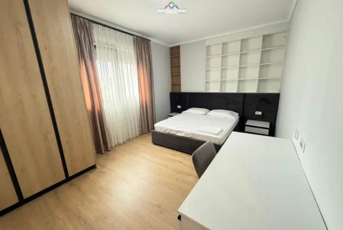 Tirane, jepet me qera apartament 2+1 Kati 6, 120 m² 1.300 € (Rruga e durresit)