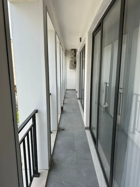 Tirane, jepet me qera apartament 2+1 Kati 3, 550 € (Vila L2 në Astir, Tiranë)