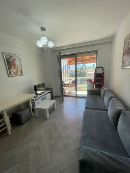 Tirane, jepet me qera apartament 1+1+Aneks+Ballkon Kati 5, 70 m² 550 € (inxhinieria e ndertimit)