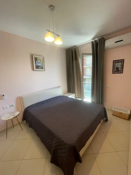 Tirane, jepet me qera apartament 1+1+Aneks+Ballkon Kati 3, 70 m² 480 € (laprake , rruga dritan hoxha)