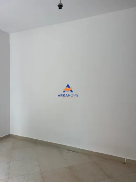 Tirane, shitet ambjent biznesi Kati 0, 71 m² 135.000 € 