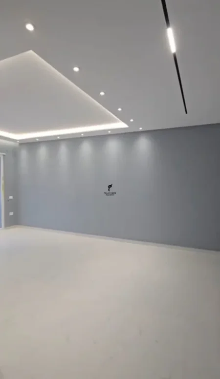 Tirane, jepet me qera zyre Kati 8, 115 m² 600 € (ASTIR)