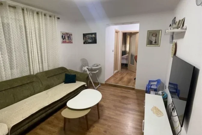 Tirane, jepet me qera apartament 2+1 Kati 5, 82 m² 630 € (mine peza)
