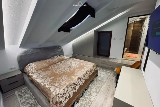 Tirane, jepet me qera apartament 1+1 Kati 3, 60 m² 680 € (Rruga e dibres)