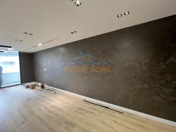 Tirane, jepet me qera apartament 3+1 Kati 4, 132 m² 800 € 