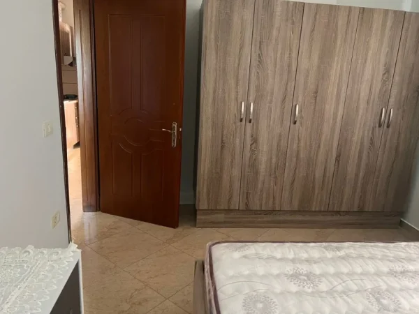 Tirane, jepet me qera apartament 1+1 Kati 3, 70 m² 350 € (Astir)
