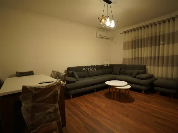 Tirane, jepet me qera apartament 1+1 Kati 2, 64 m² 700 € (irfan tomini)