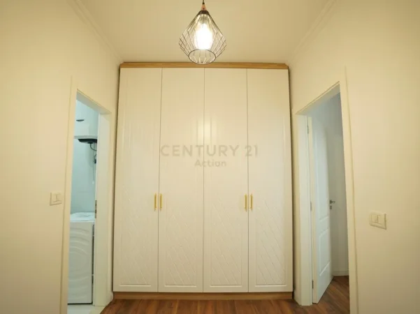 Tirane, jepet me qera apartament 1+1 Kati 2, 64 m² 700 € (irfan tomini)