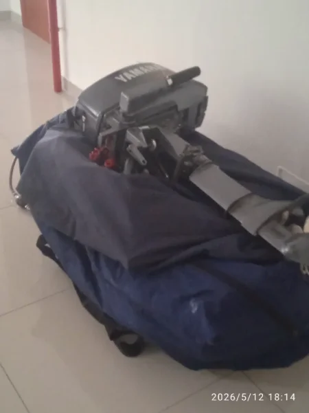 Tirane, shes gomone Gomone Bluecraft 2.9 Meter+Motorr Yamaha 4Hp 2 kohesh+Set , 1499 €
