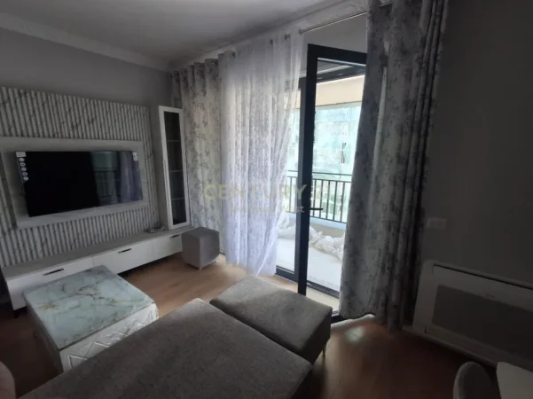 Tirane, jepet me qera apartament 1+1+Ballkon Kati 4, 76 m² 620 € (rruga filip jano)