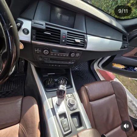 Tirane, shitet makine BMW X5 35i xDrive M performance Benzin+Gaz, e bardhë automatik Klima 2.190.000 km