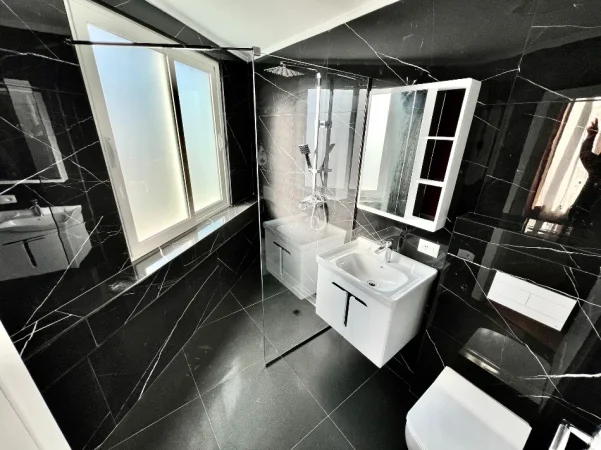 Tirane, jepet me qera apartament+verande | Penthouse 2+1+Ballkon Kati 9, 138 m² 1.000 € (te Shkolla e Baletit)
