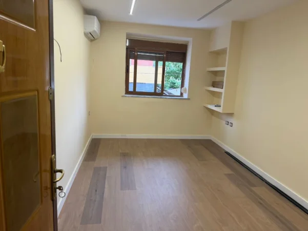 shes garsonier Kati 2, 28 m² 78.000 € ideale per investim (Rr. Pjeter Budi pas Drejtorise Higjenes)