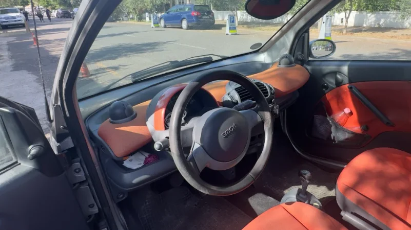 Tirane, shes makine Smart Benzin, gri metalizato automatik Kondicioner 220.000 km 1.700 €