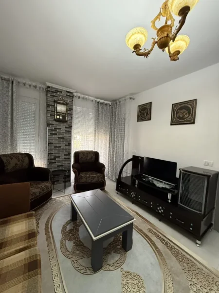 Tirane, jepet me qera apartament 2+1 Kati 5, 100 m² 600 € (Rruga 5 Maji)