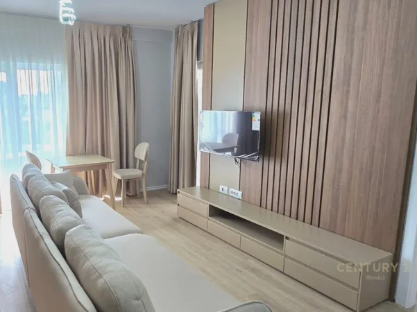 Tirane, jepet me qera apartament 1+1 Kati 7, 73 m² 700 € (zogu zi)