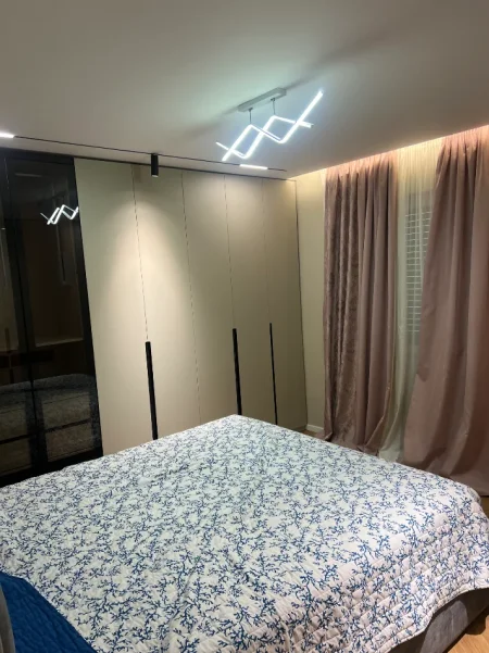 Tirane, jepet me qera nga Pronari, pa-komision apartament luksoz 1+1+Aneks+Ballkon Kati 1, 72 m² 65.000 leke
