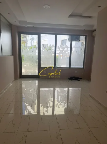Tirane, jepet me qera ambjent biznesi Kati 0, 80 m² 1.200 € (RRUGA E DIBRES)