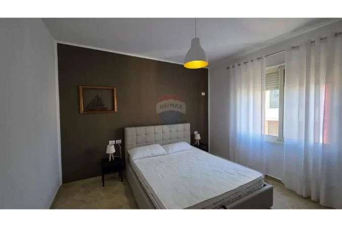 Vlore - Lungomare, shitet apartament 2+1 Kati 10, 110 m² (Rruga Cameria, Lungomare, Vlore)