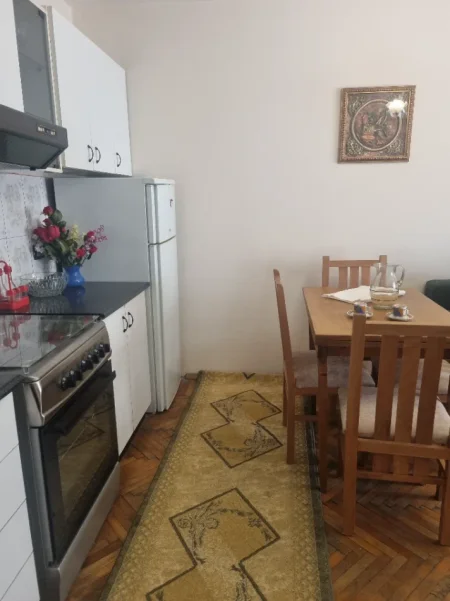 Apartament 1+1 prane ish Atsh 45,000 Lek