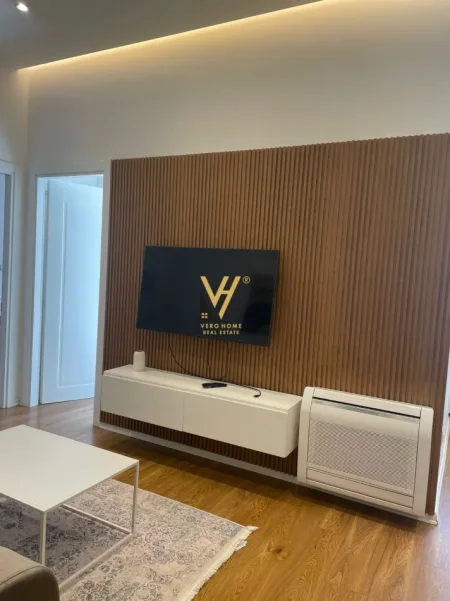 Tirane, jepet me qera apartament 2+1+Ballkon Kati 2, 75 m² 800 € (RRUGA E DURRESIT)