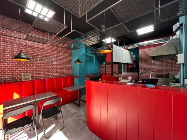 Tirane, shes Shitet Biznes Fast Food (Burger) – Rr. e Kosovareve 25.000 €