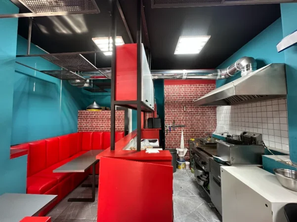 Tirane, shes Shitet Biznes Fast Food (Burger) – Rr. e Kosovareve 25.000 €